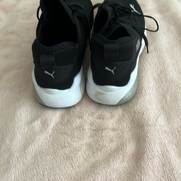 Puma - Picture 5 of 8